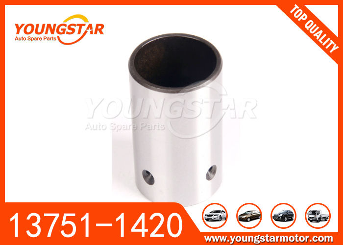 Punteria Valvole HINO H07C 4 Fori EH700 Ricambio Motore