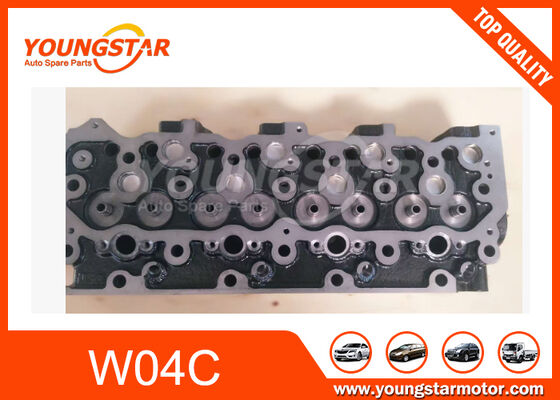 W04C WO4CT WO4C Testa del cilindro con 4 candelette per autocarri pesanti Hino
